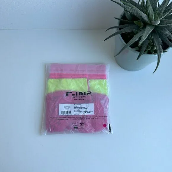 C-IN2 - Super Bright - Tank and Low Rise Brief - Pacifico Pink (M) (2 Items) - Picture 10 of 12